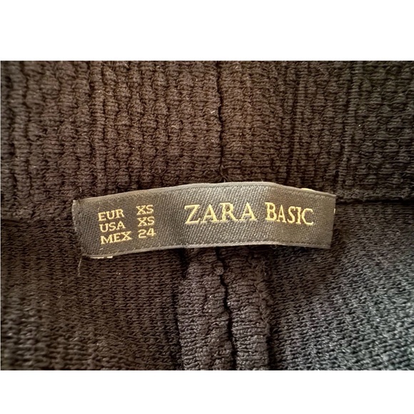 Zara Black Knit Mini Skirt NWOT A Line Bell Pull On Textured Women’s XS STRETCHY - Picture 2 of 8